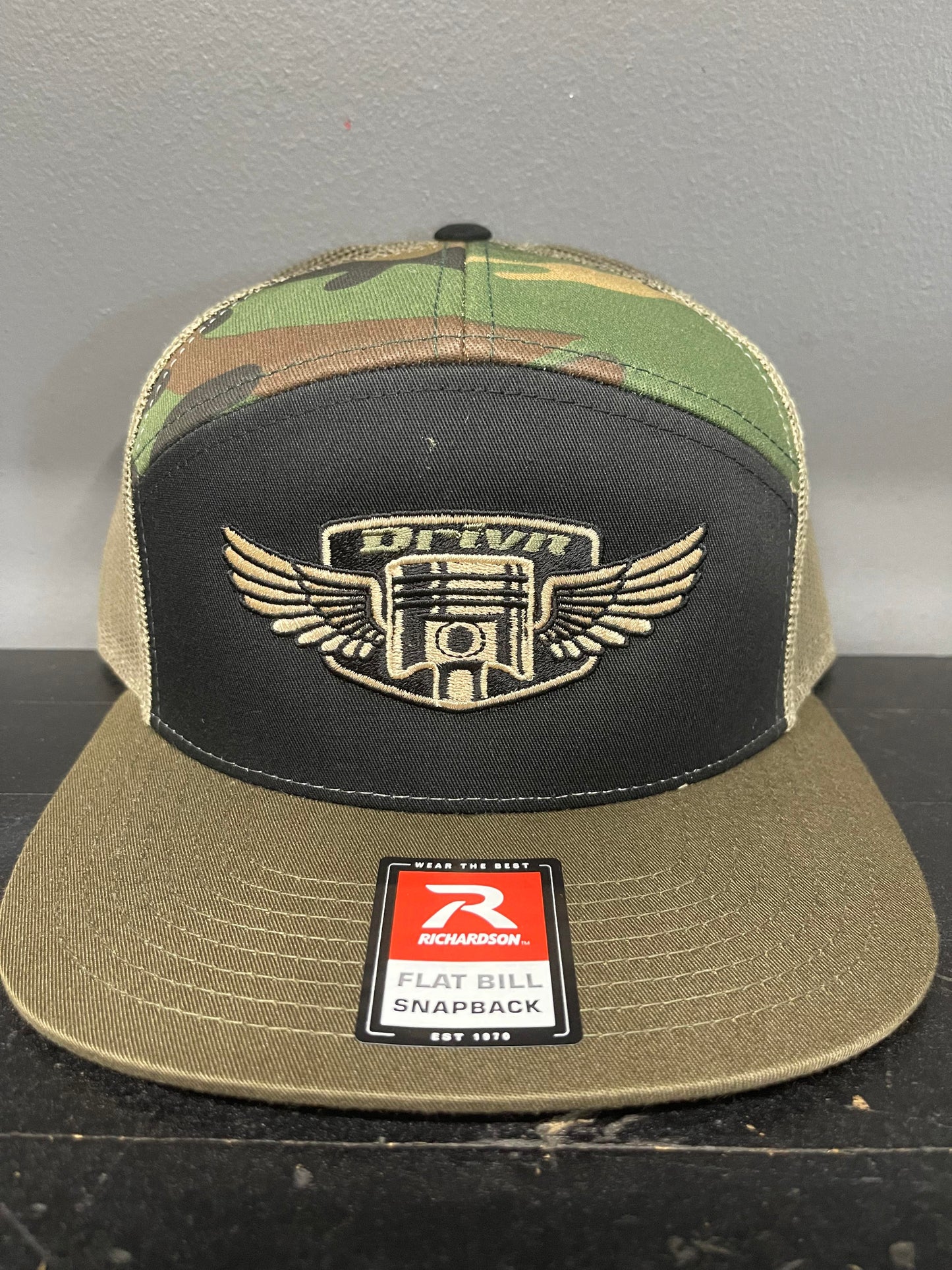 5 panel wing logo snap back hat