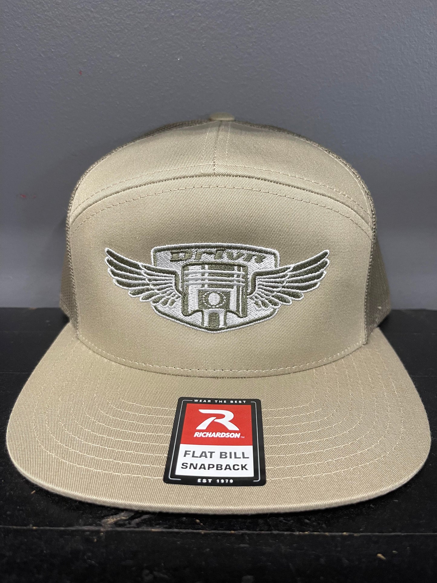 5 panel wing logo snap back hat
